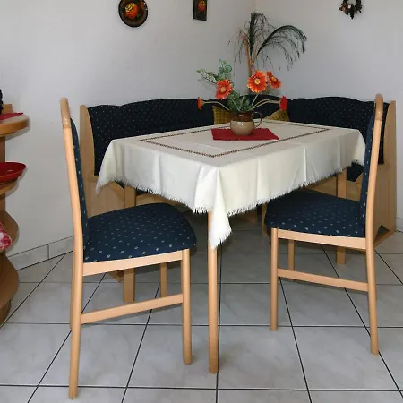 Haus Stecher Daire *